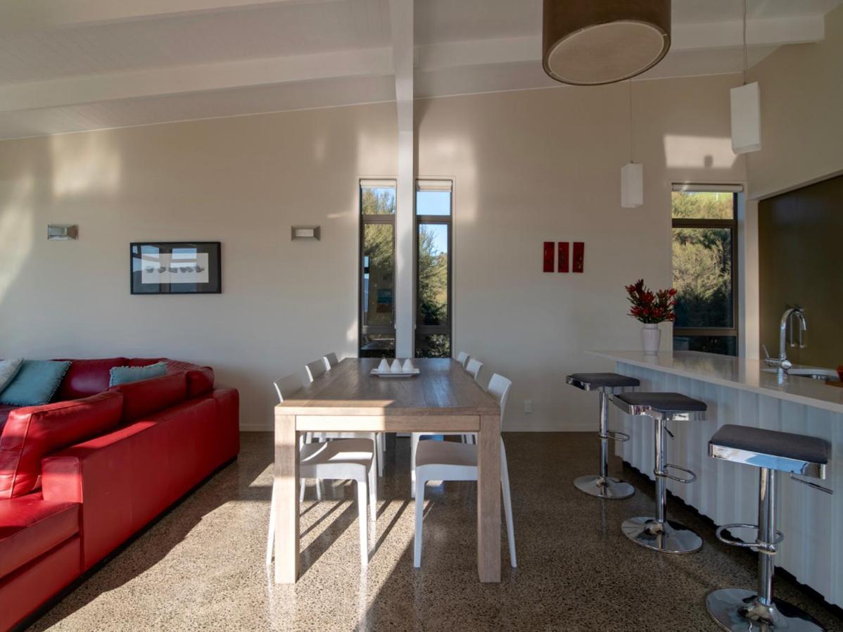 Kotare Point Paradise - Akaroa Holiday Home Εξωτερικό φωτογραφία
