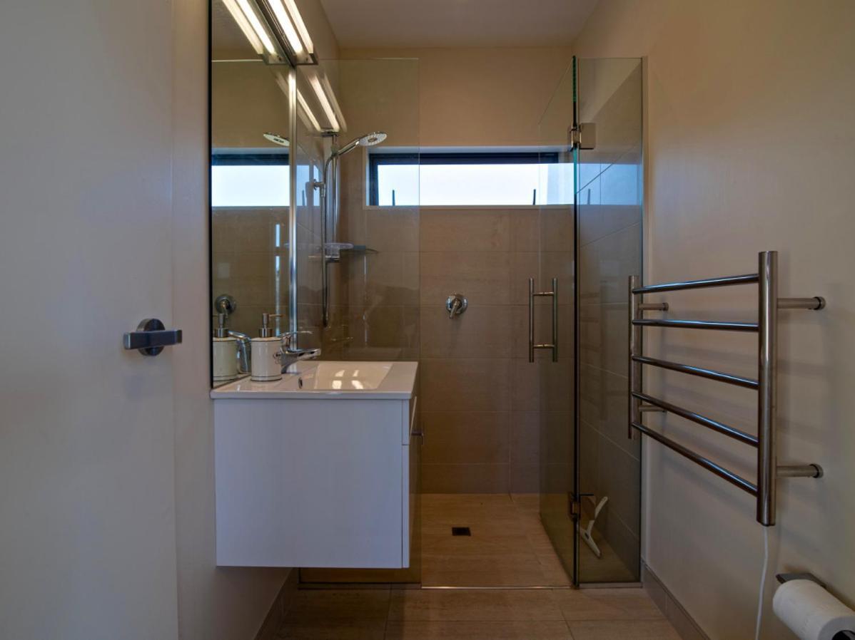 Kotare Point Paradise - Akaroa Holiday Home Εξωτερικό φωτογραφία
