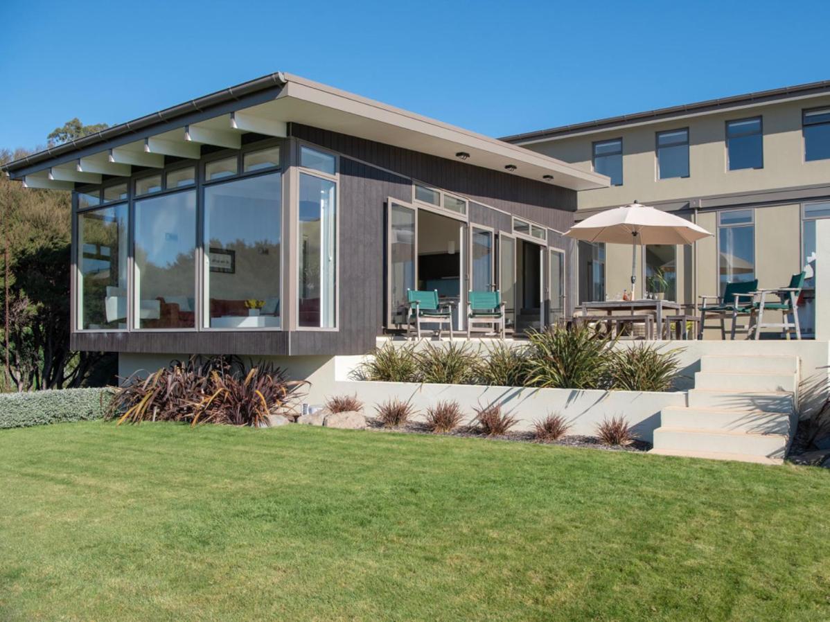 Kotare Point Paradise - Akaroa Holiday Home Εξωτερικό φωτογραφία